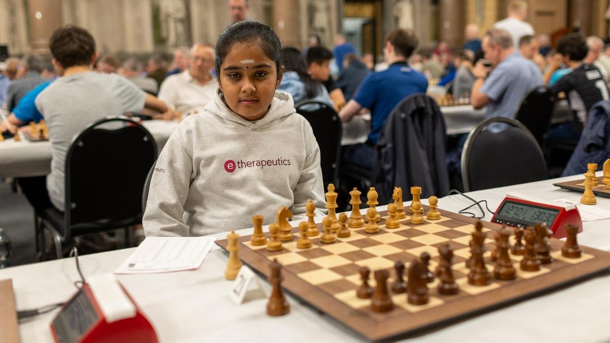 天才橫空出世! 英10歲少女「擊敗西洋棋特級大師」奪冠爆紅
