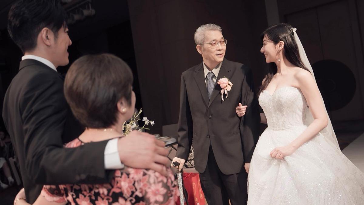 林逸欣在充滿愛的環境下長大,和家人互動相當溫暖。(圖/翻攝自林逸欣臉書)
