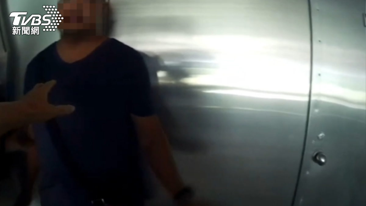 桃捷色狼出沒!平頭男跟蹤女子「偷拍裙底」辯:今天而已