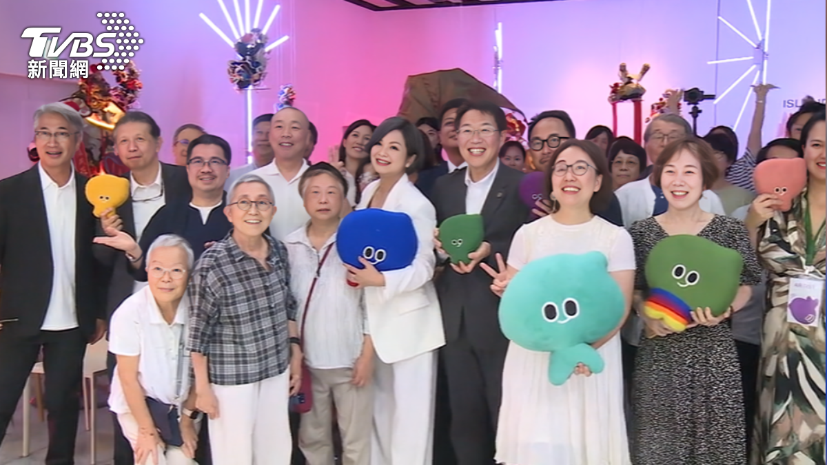 金馬影后楊貴媚飛往日本出席WE TAIWAN台灣文化in大阪電影之夜。(圖/TVBS)