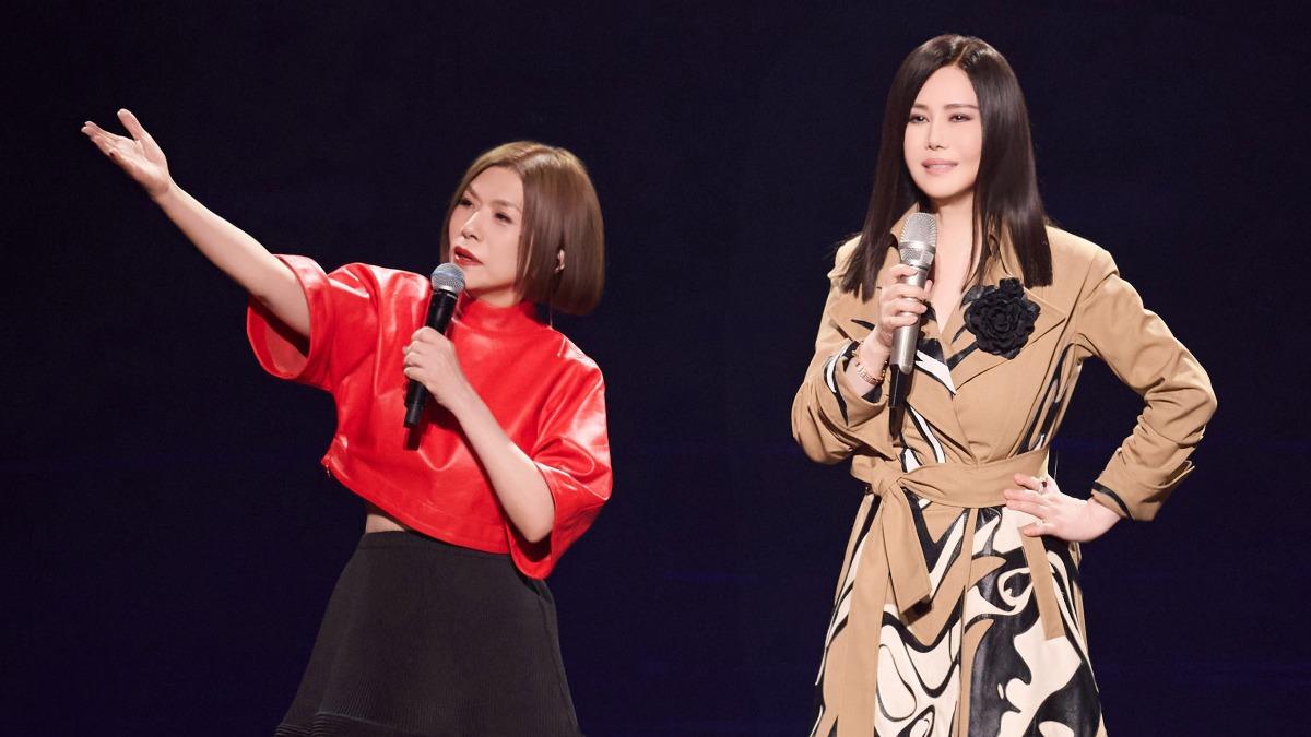 江蕙台北小巨蛋演出16日晚間迎來第4場,歌手張清芳驚喜現身。(圖/寬宏藝術提供)