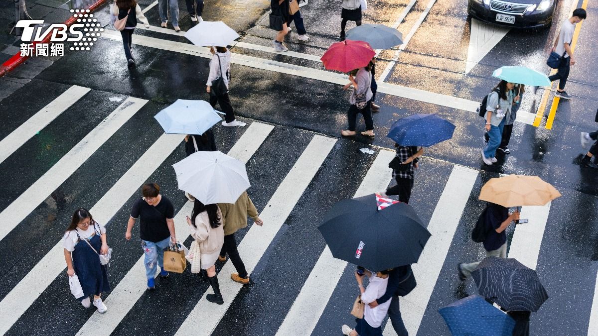 天氣/午後雷雨來攪局!「這3地」狂飆36度高溫 3熱帶擾動待觀察