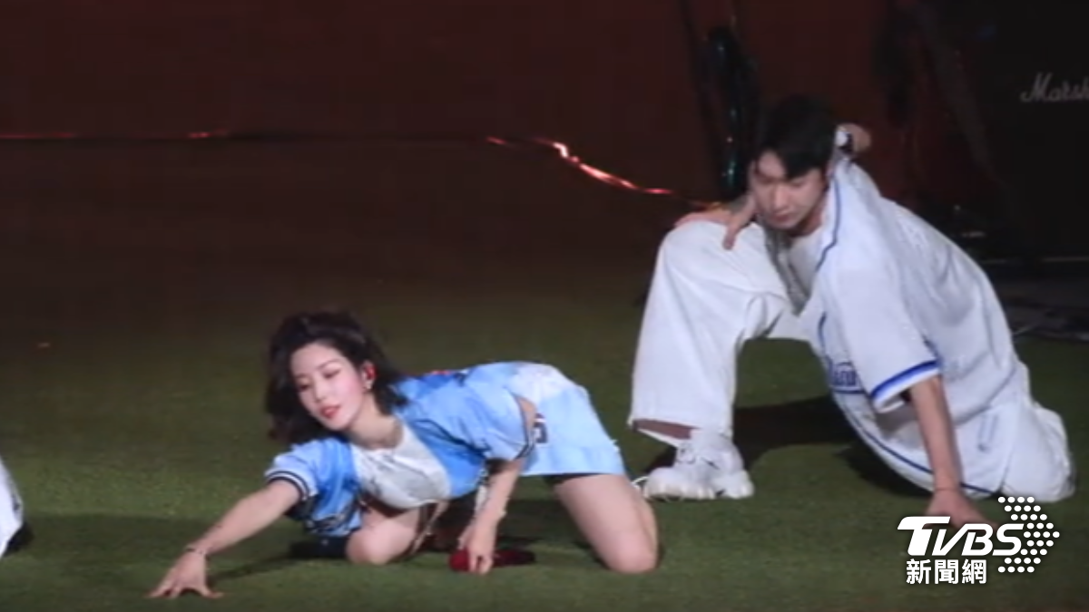 韓國水彈女王首次登上大巨蛋。（圖／@onedayfans　YT）