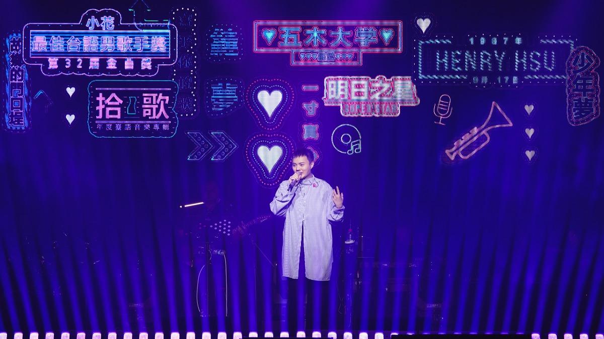 許富凱有長輩對他當面催婚。(圖/寬宏藝術X何樂音樂提供)