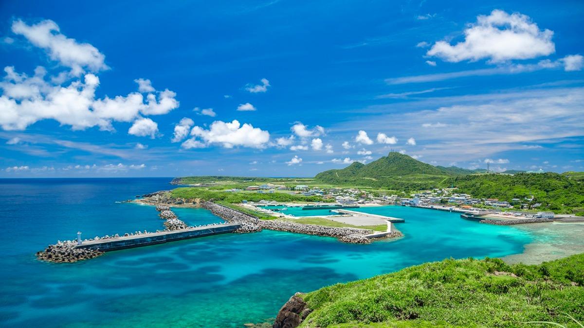 與那國町町長的任務,就是不能讓美麗的與那國島,成為戰場。(圖/翻攝與那國町觀光協會)
