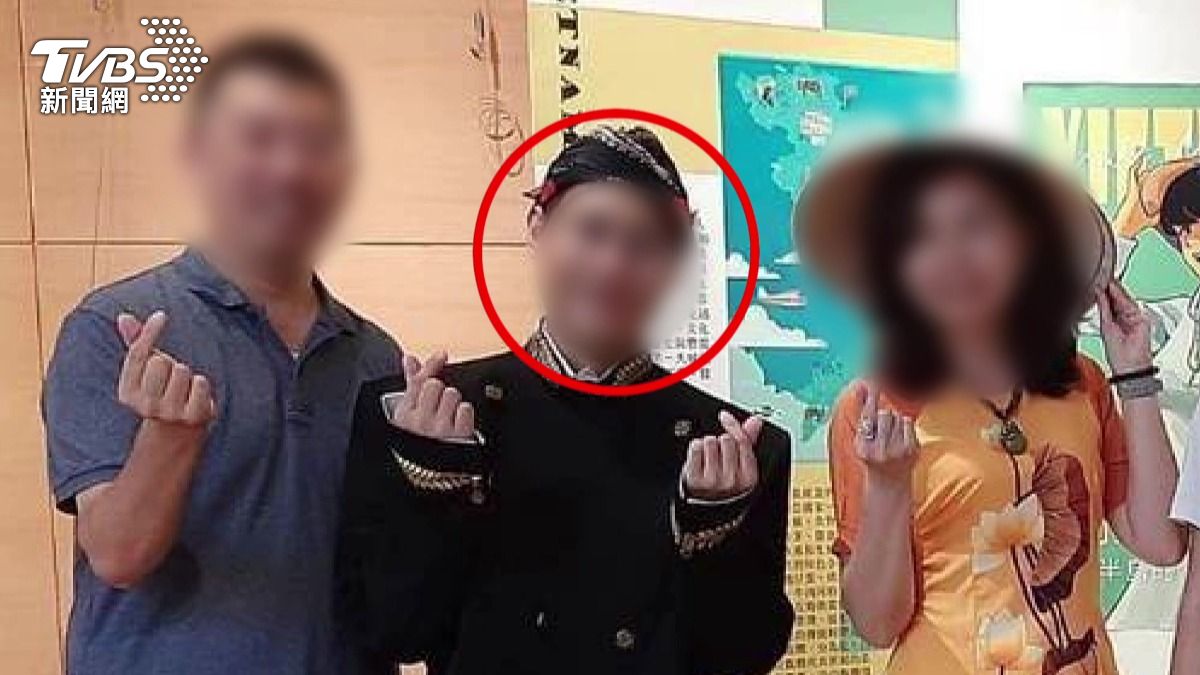 台中女中男師遭爆「課堂開黃腔」仍接高一導師　校方：決定調整名單。(圖／TVBS)