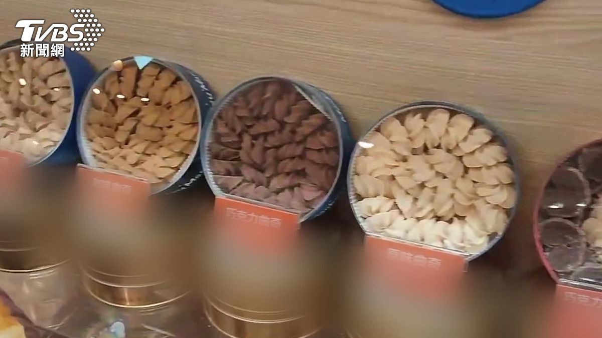 餅乾業者遭質疑衛生不佳,業者駁斥是「員工惡搞」。(圖/TVBS)