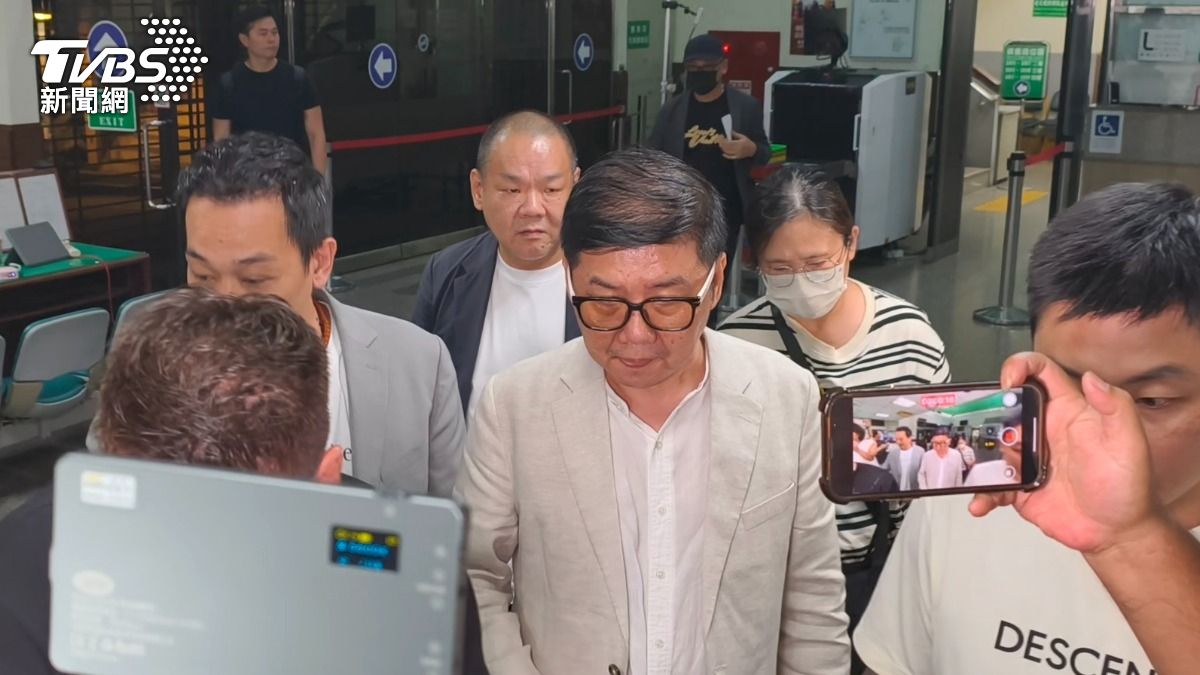 「鐵霸」、「太保」及「麥可」3人還被限制出境、出海,同時實施科技監控。(圖/TVBS)