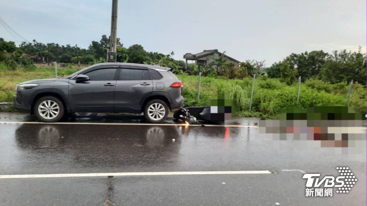 天雨路滑閃路邊汽車摔車 屏東騎士捲大客車巨輪爆頭身亡