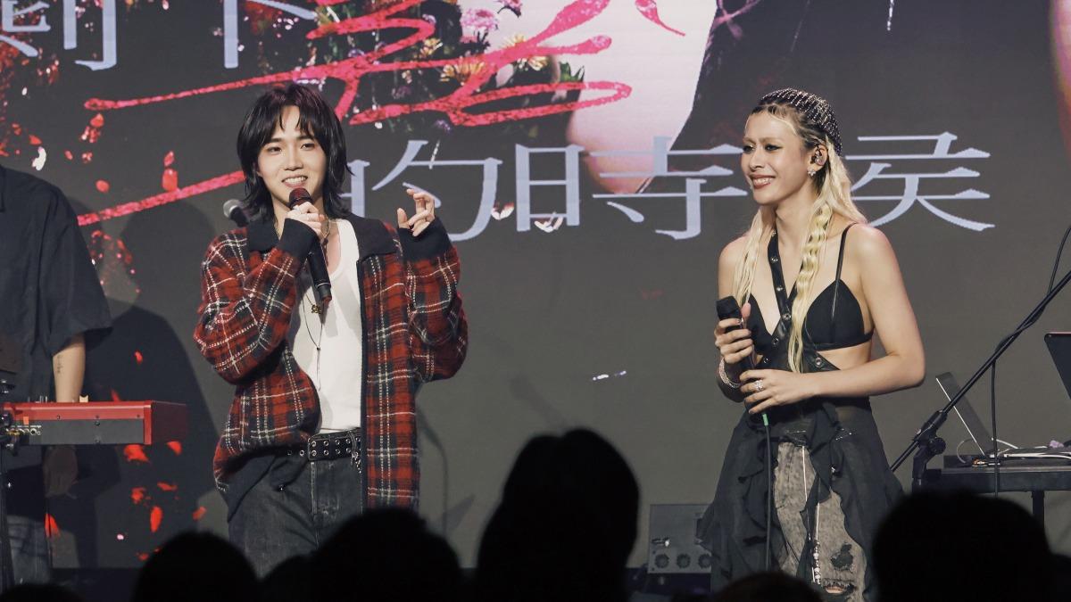 持修誇讚陳泳希的音樂很酷。(圖/華研國際提供)