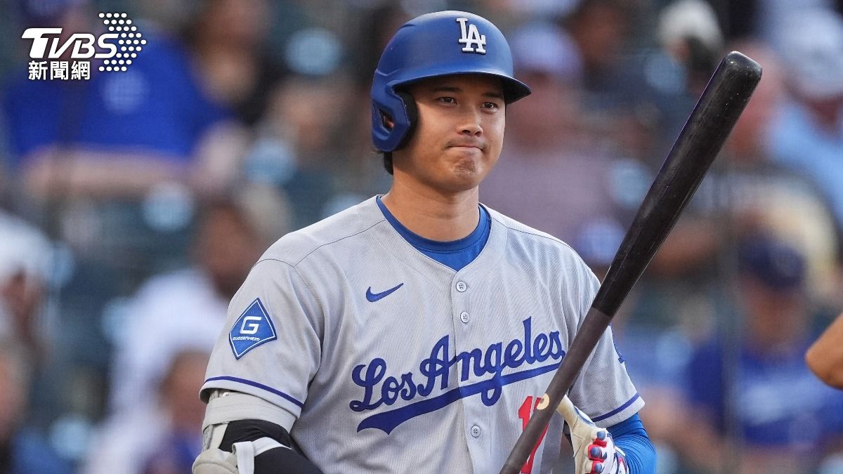 有片／大谷翔平罕見動怒！憤砸護肘畫面曝光　今敲44轟掃陰霾