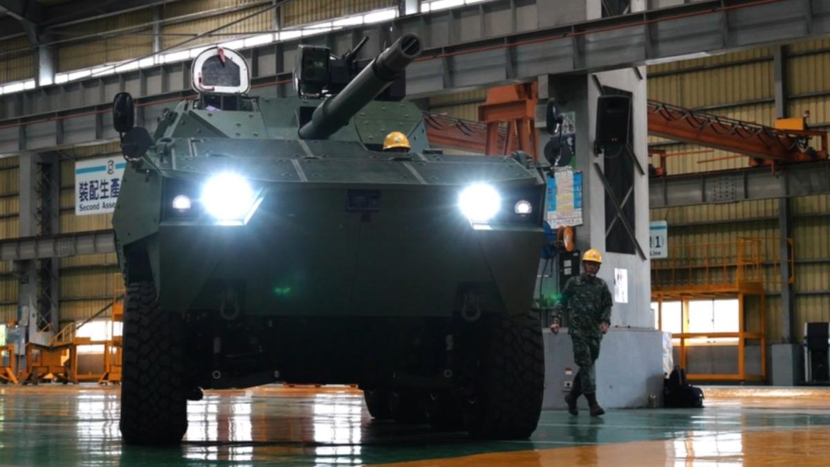 國造獵豹輪型戰車的D3樣車。(圖／軍聞社)