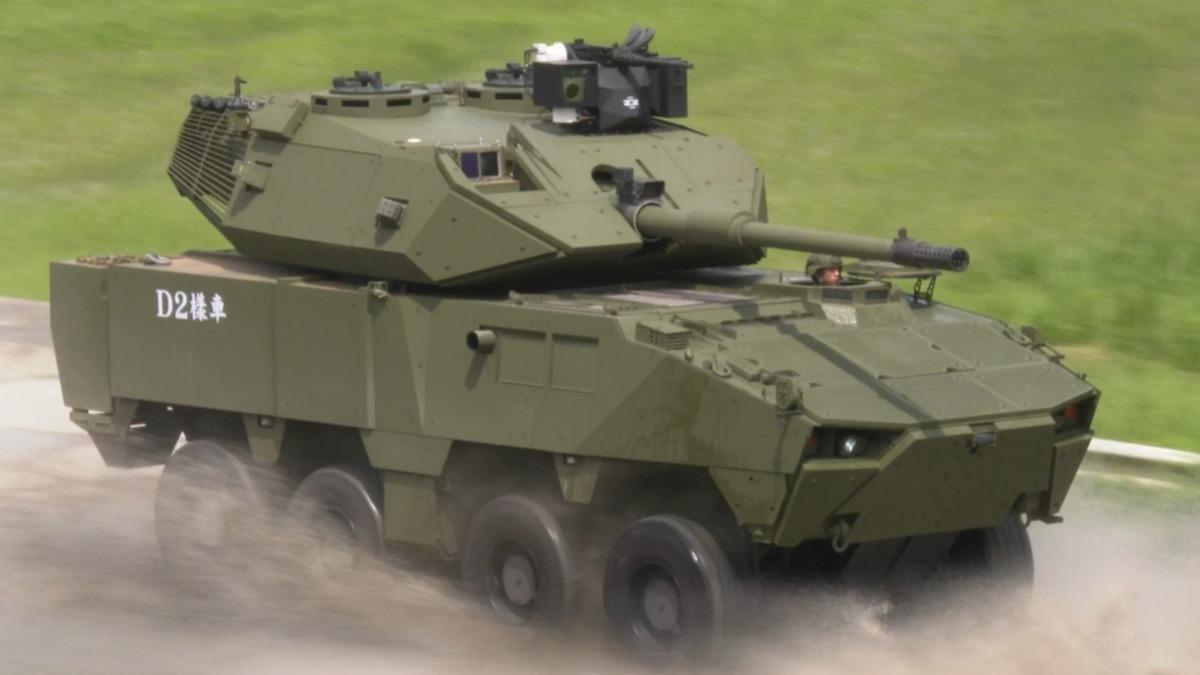 獵豹輪型戰車的D2樣車，外型與D3有不少差異。（圖／軍聞社）