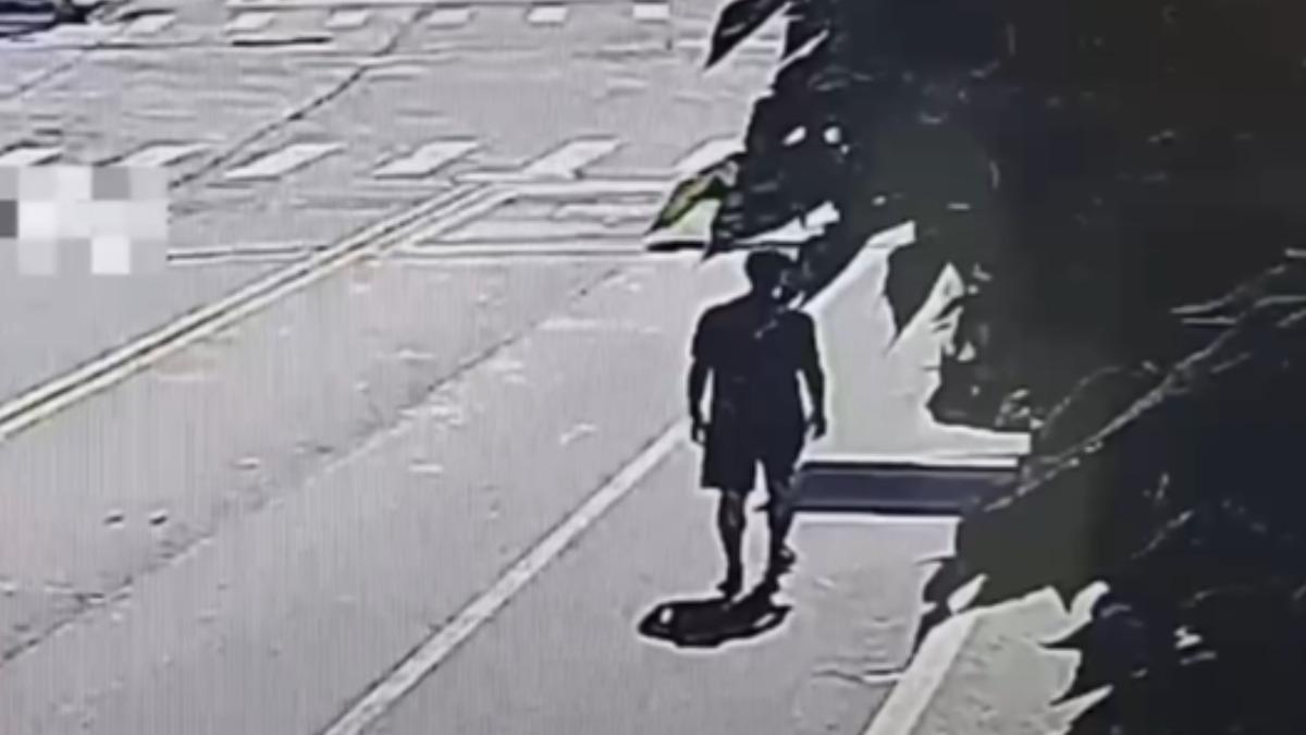 沒熄火就下車!新竹男親眼目睹愛車遭竊 攔不了慘被拖行