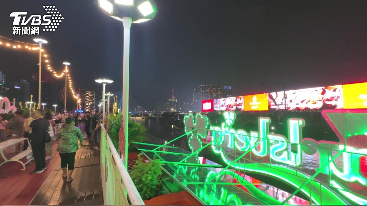 越南每人一天小費約300元,領隊、當地導遊和司機一起分配。(圖/TVBS)
