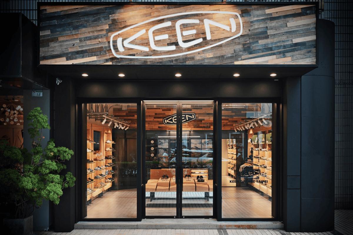 台北首間 KEEN Garage，傳遞「離開屋簷的地方，就是你的戶外」理念。（圖／翻攝自臉書KEEN Taiwan）