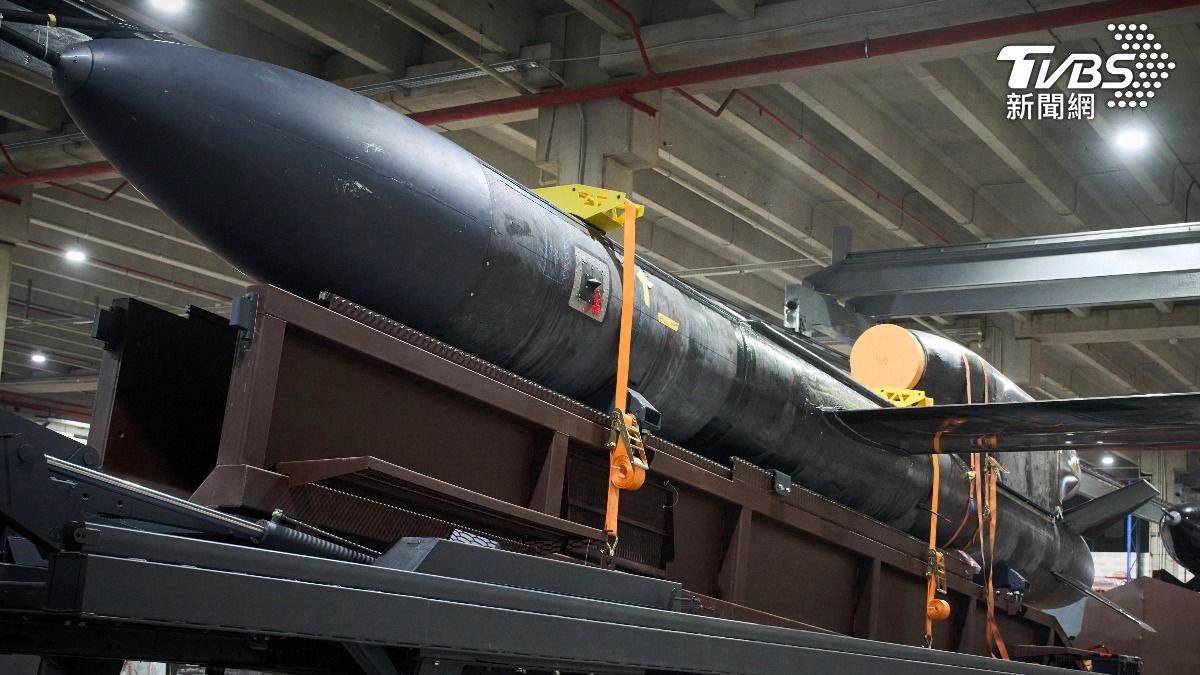 烏克蘭公開國產遠程巡弋飛彈「FP-5火鶴」，有效酬載1150公斤，採固態燃料推進劑，傳出已經投入實戰。（圖／達志影像美聯社）