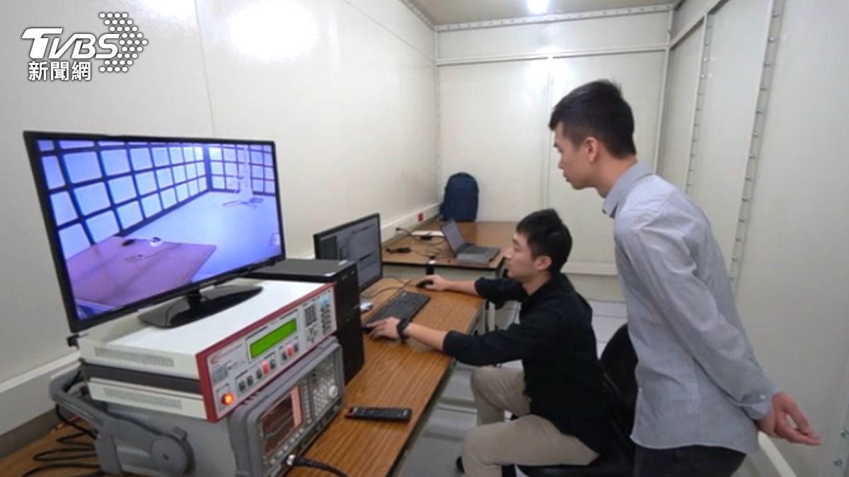 ＡＩ時代來臨，教授建議大學生培養量化．數據分析能力。（圖／TVBS）