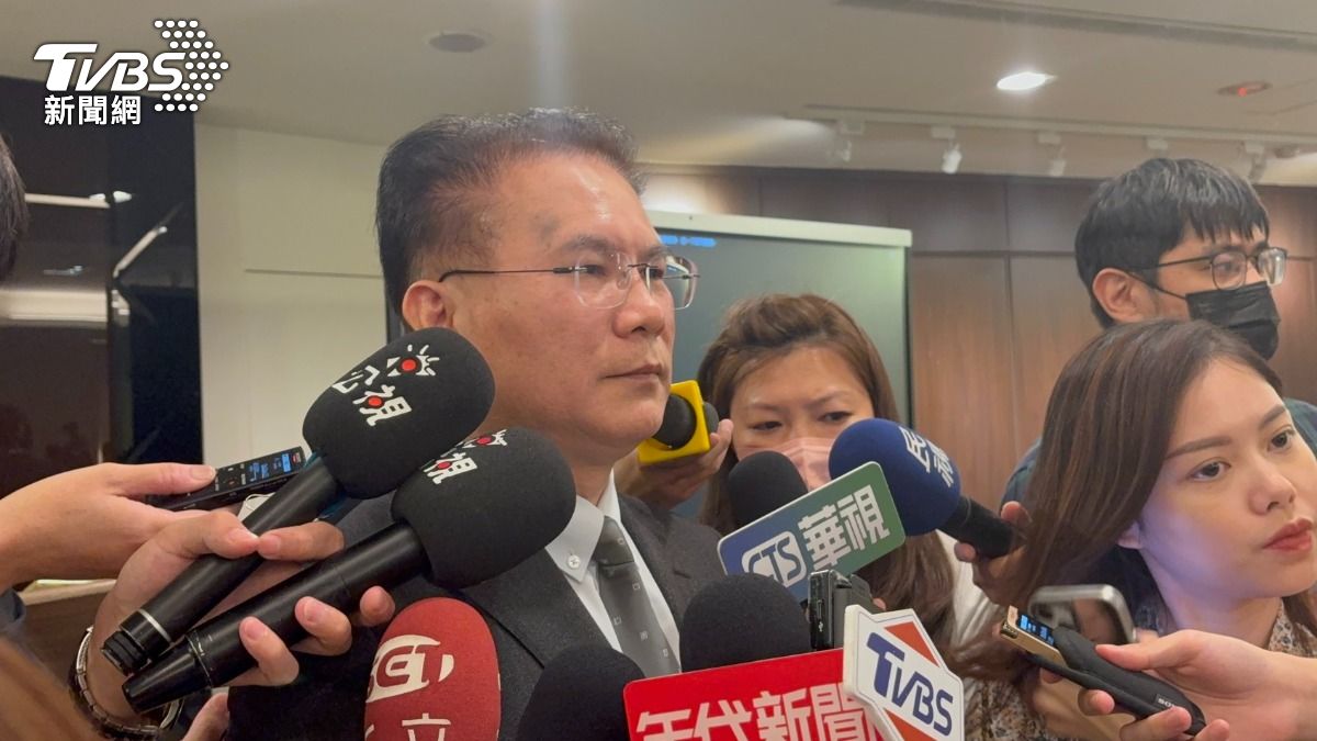 法務部常務次長黃謀信。(圖/潘千詩攝)