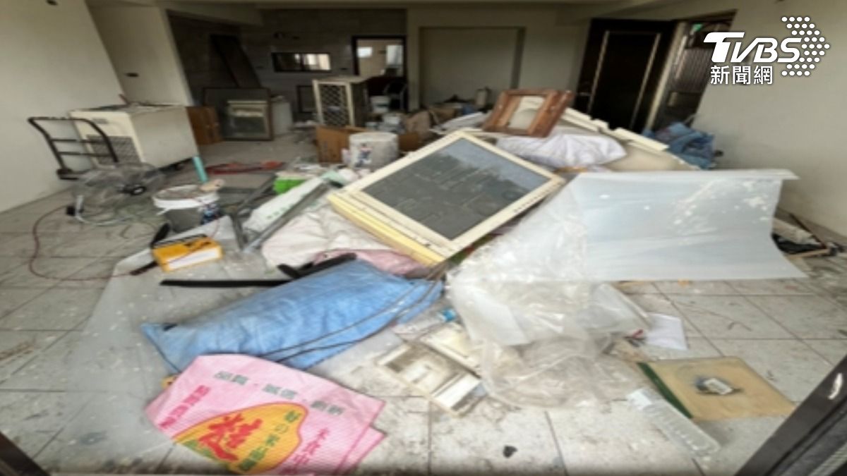 花56萬裝潢3個月,房子變成廢墟,屋主控業者擺爛。(圖/TVBS)