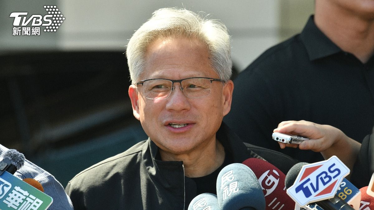 黃仁勳稱僅在台灣待幾小時就要離開。(圖/胡瑞麒攝)