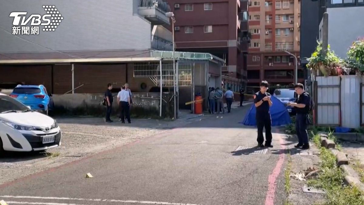 通緝犯出門遛狗！　槍手埋伏連開12槍　頭頸中彈慘死街頭