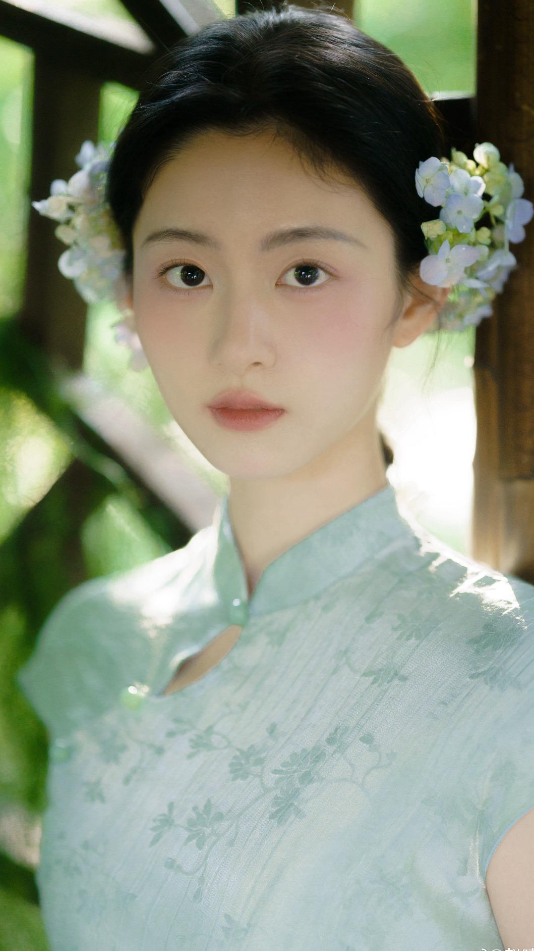 趙晴是于正極力捧的新秀。(圖/翻攝自趙晴微博)