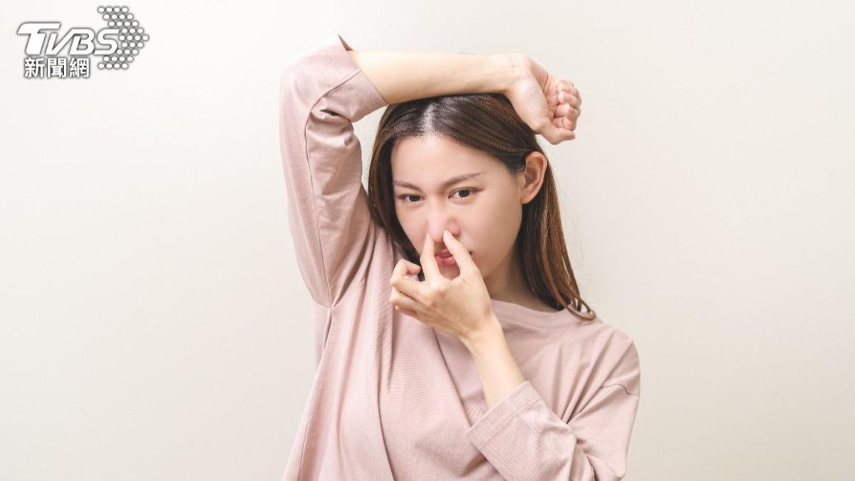 傳水楊酸「可治狐臭」?醫曝:僅輔助效果 治療方法一次看