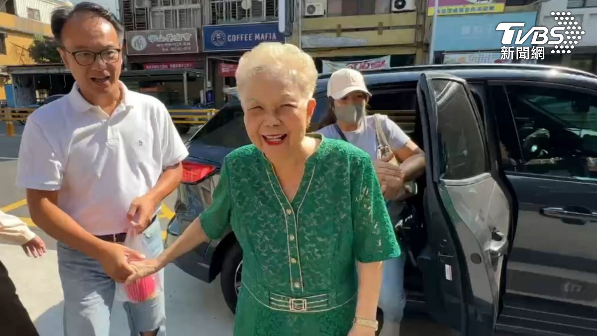 柯媽、高虹安現身投票!藍委林思銘「心情跟天氣一樣好」反擊抹黑