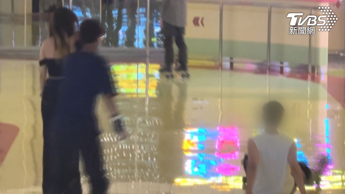 滑輪場都會要求消費者簽署,只要是因自己或其他人的行為發生意外,業者就不用負擔損害賠償責任圖/TVBS)