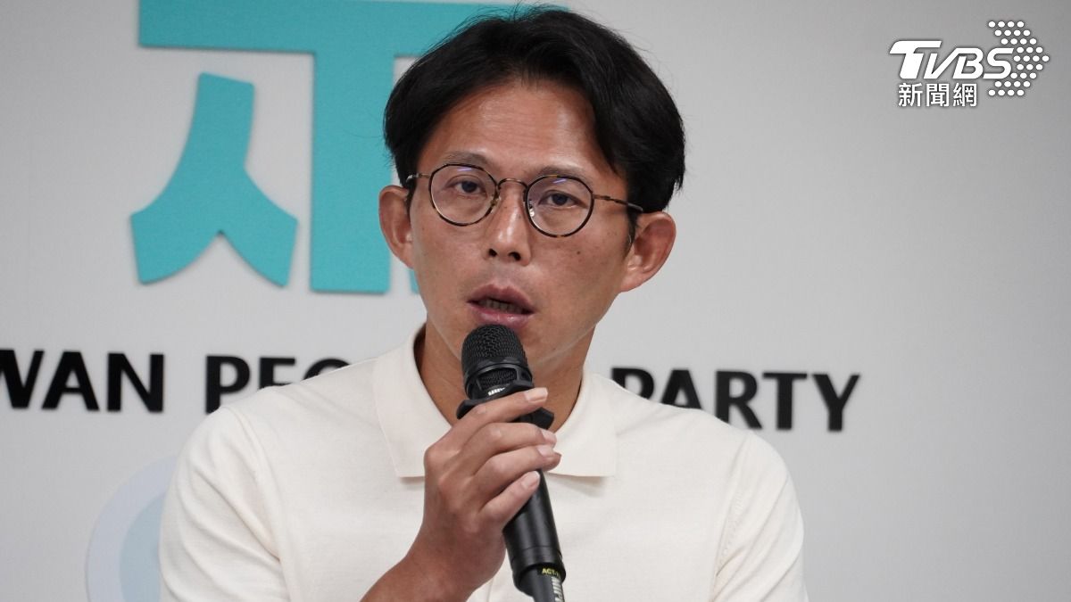民眾黨退黨,民眾黨元老退黨,民眾黨朱蕙蓉退黨,民眾黨李有宜退黨,李有宜退黨,李有退出民眾黨,朱蕙蓉退出民眾黨,柯文哲,黃國昌