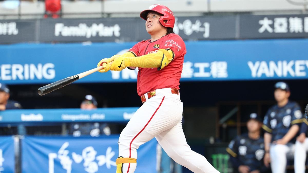 中職／味全龍止敗！伍鐸6局無失分　吉力吉撈3分砲搶勝