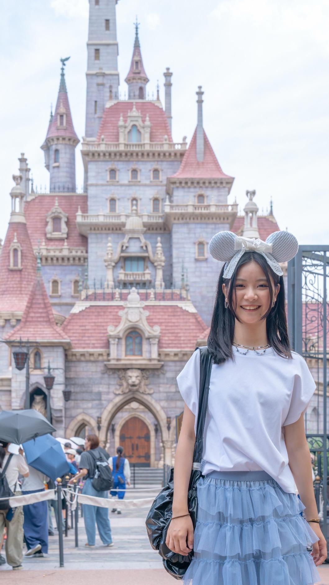 于卉喬走訪迪士尼樂園。 (圖/光意娛樂提供)