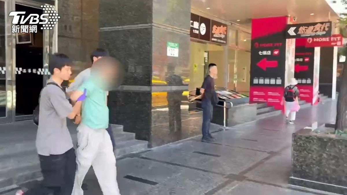 快訊/抓到了!新店惡男「巷內縱火燒車」 落網稱:心情差