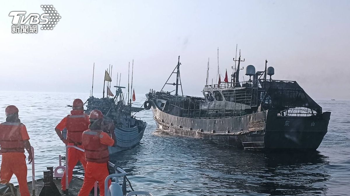 台海不平靜!澎湖漁船遭陸船擦撞 金門海域4度遭陸海警船闖入