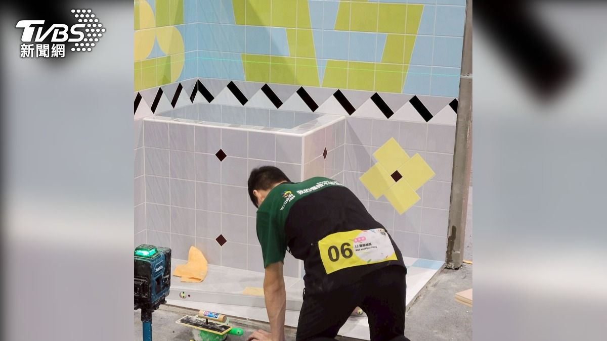全國技能競賽「建築舖面」職類爆爭議,選手控裁判不公。(圖/TVBS)