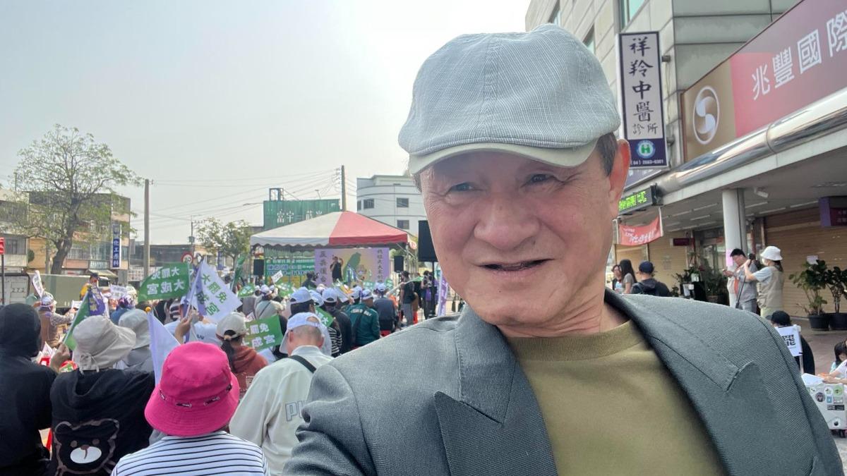 資深演員陳慕義積極參與大罷免。(圖/翻攝自陳慕義臉書)