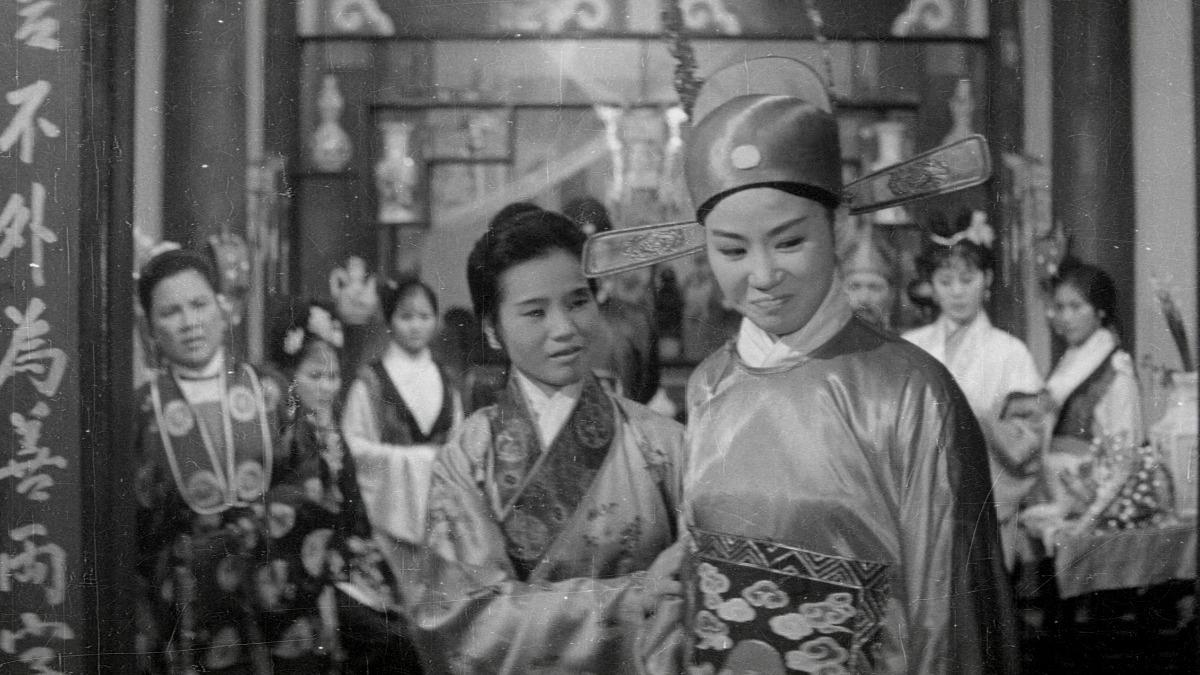《碧玉簪(金榜題名)》是楊麗花和葉青初次合演對手戲的黑白台語片。(圖/國家影視聽中心提供)