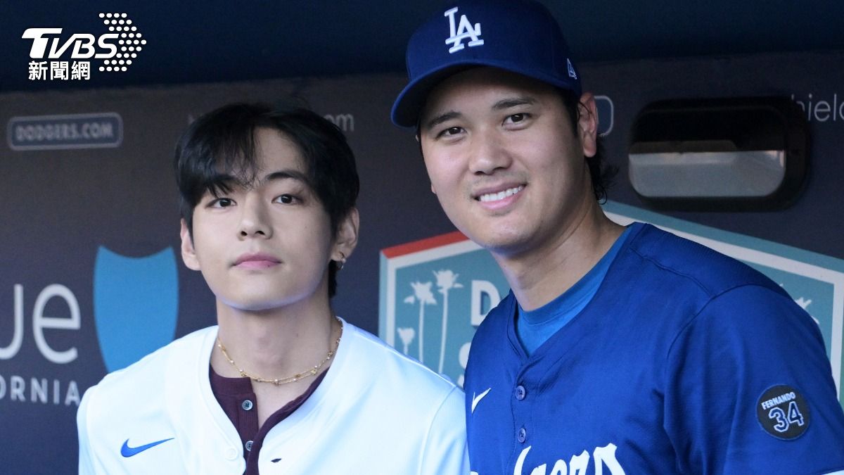 MLB/BTS V來了!開球前與大谷翔平握手、擁抱畫面曝