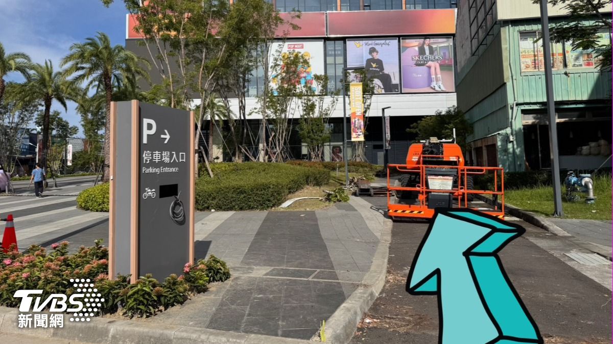西門路四段機車平面停車場入口。(圖/TVBS)