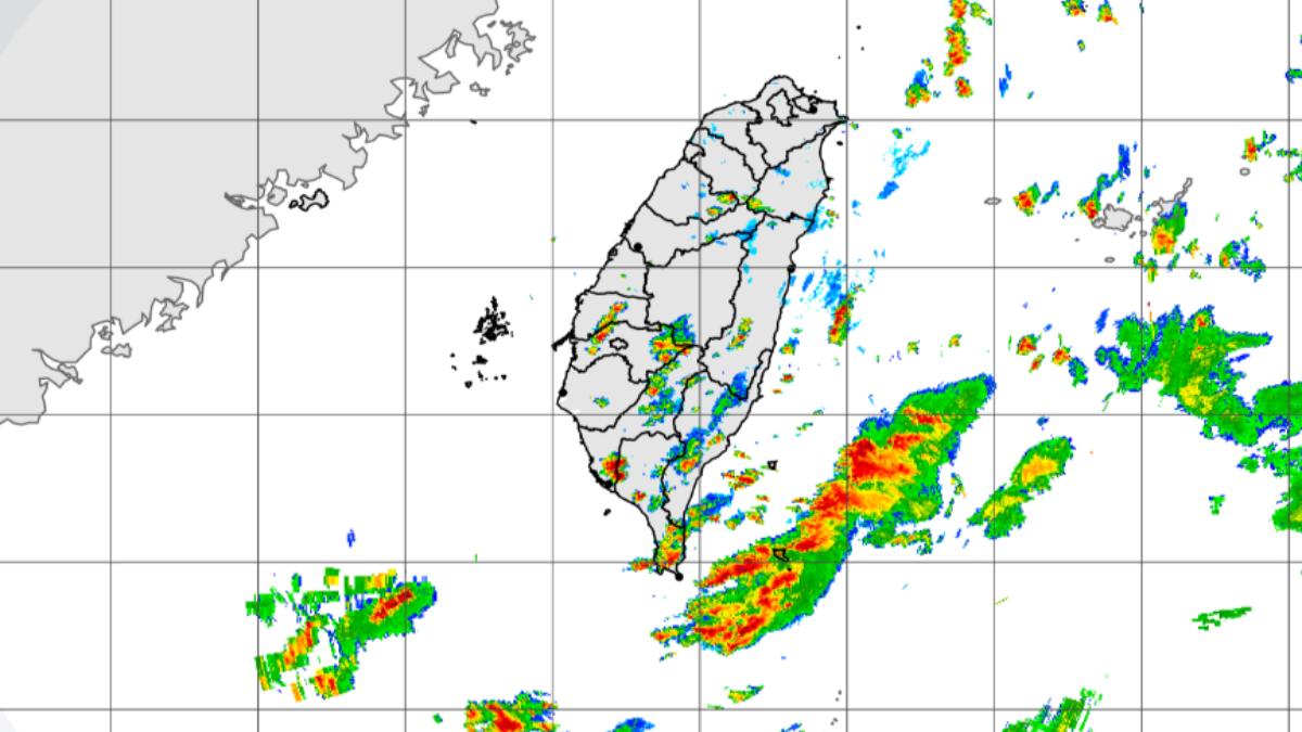 快訊/雨來了!對流旺盛「8縣市大雨特報」 大雷雨狂轟2縣市