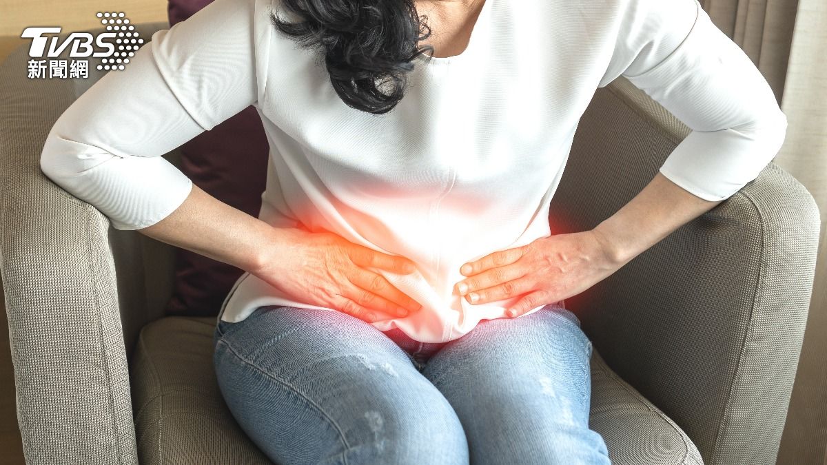 女性注意！下腹疼痛恐是「疝氣」發作　症狀易與婦科疾病混淆