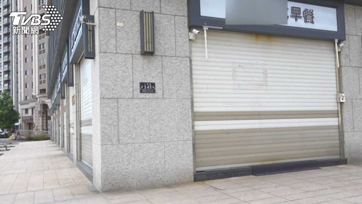 桃園這間公司,發現已經變成早餐店,人去樓空。(圖/TVBS)