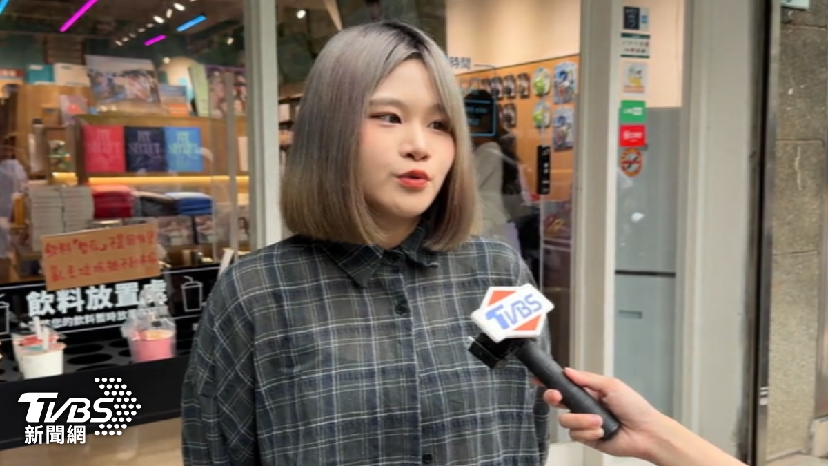 開店一年多遭偷專輯、周邊，店家怒報警。（圖／TVBS）