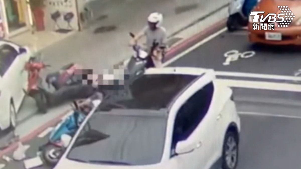 突猛撞害人骨折，肇事男無照曾遭罰11次。（圖／TVBS）