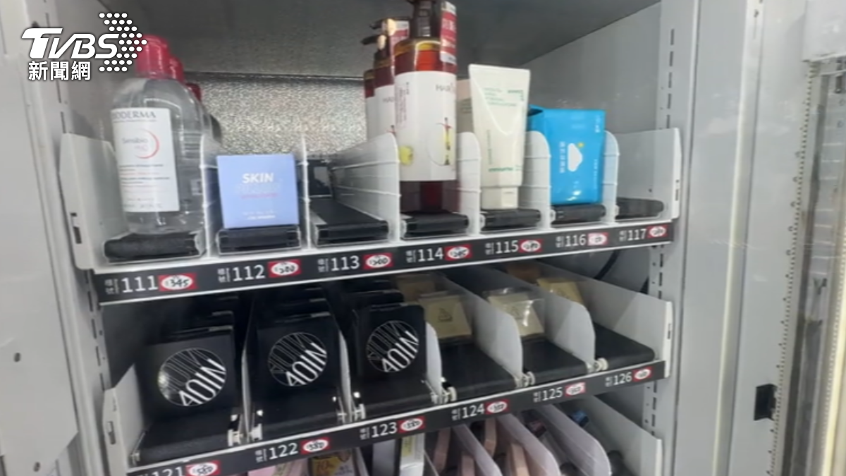 販賣機年產值高達70億,「新的客製販賣機」可增滿額贈、折扣。 (圖/TVBS)