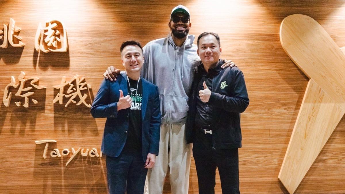 5屆NBA全明星中鋒唐斯來台。(圖/雲豹提供)