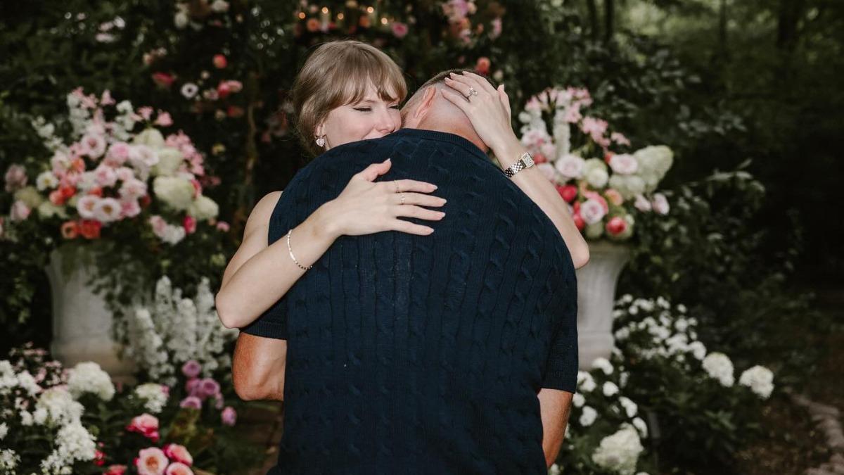 泰勒絲婚禮細節曝光!超浪漫「特製手帕伴手禮」藏巧思 將剪成紀錄片永久珍藏
