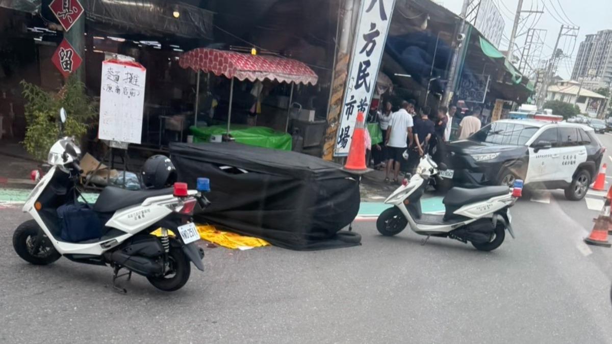 高雄市大社區黃昏市場旁發生一起死亡車禍。(圖/民眾提供)