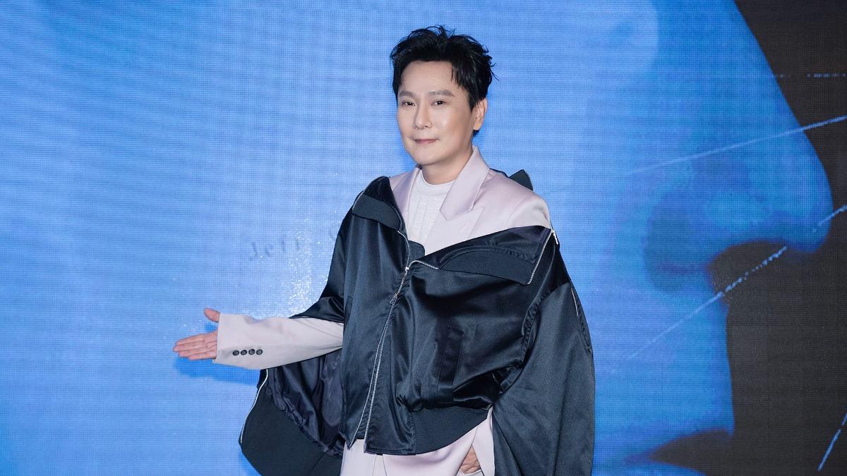 張信哲宇宙送暖！曝神秘座標「竟是專屬星星」　閃耀夜空陪粉絲